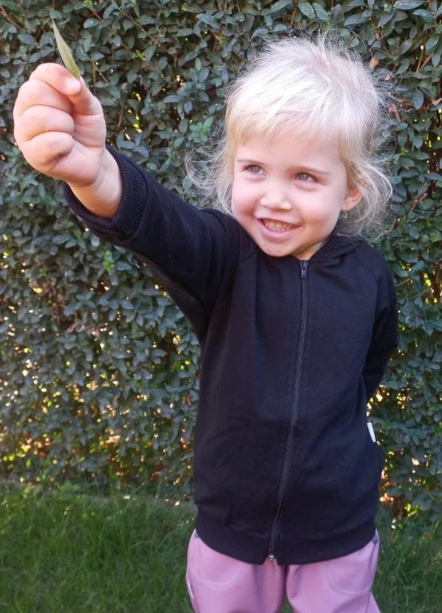 Mikina kojenecká s kapucí MKcool MK2303 černá 92