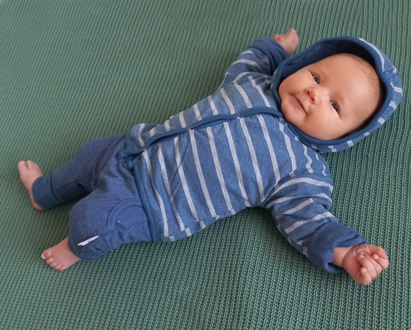 Kabátek oboustranný  s kapucí "JEANS" MKcool MK2012 modrá denim/modro-šedý pruh 56